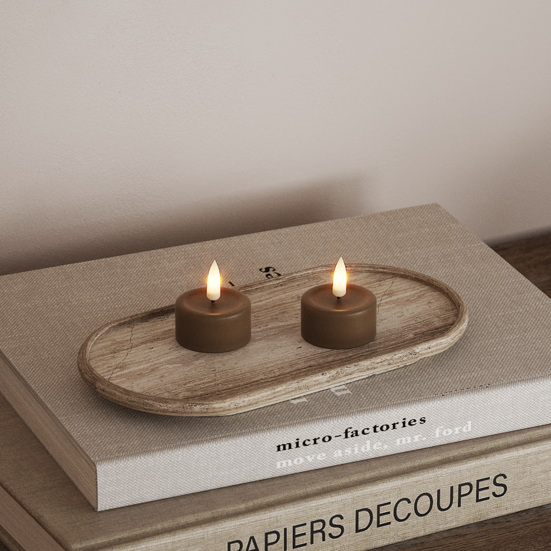 Deluxe Homeart LED čajová svíčka 2ks. Karamelová LED čajová svíčka 4