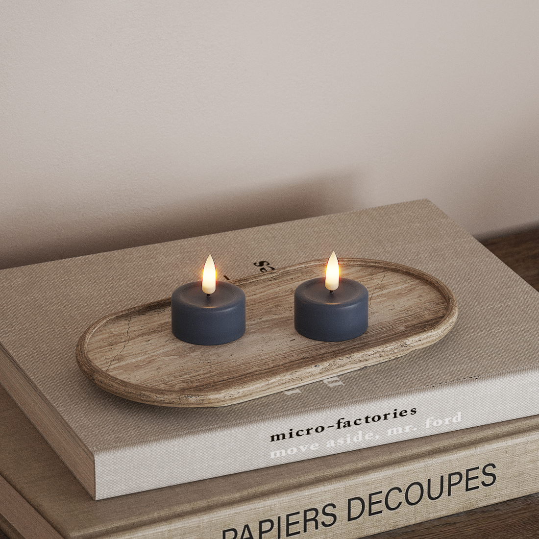 Deluxe Homeart LED čajová sviečka 2 ks. Ľadovo modrá LED čajová sviečka 4