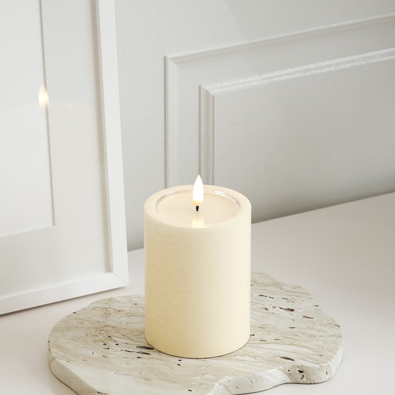 Unique Candles Unique LED blokové svetlo D 7,5 x 10 cm Krémová